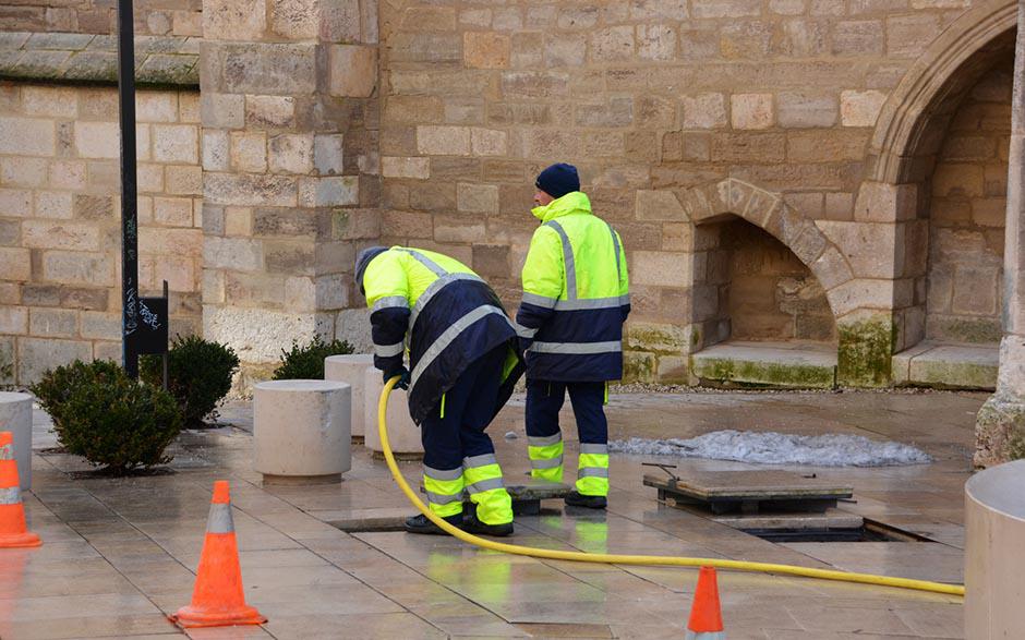 comment déboucher un évier Les Lilas